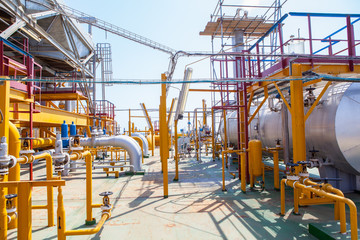 Oil Platform pipeline and pressure transfer system