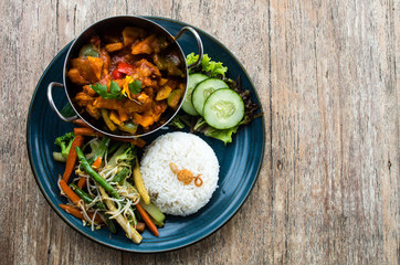 Indonesian dish: ikan asam manis (Fish in sweet & sour sauce)