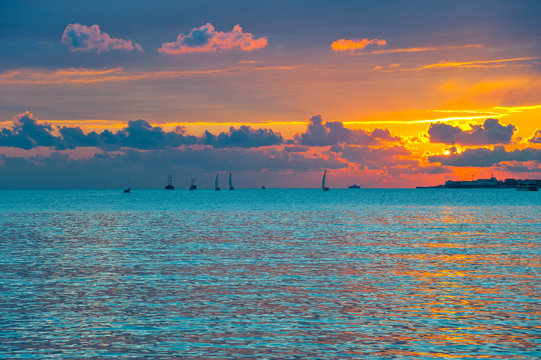 Sunset in Gelendzhik. _ Закат в Геленджике.