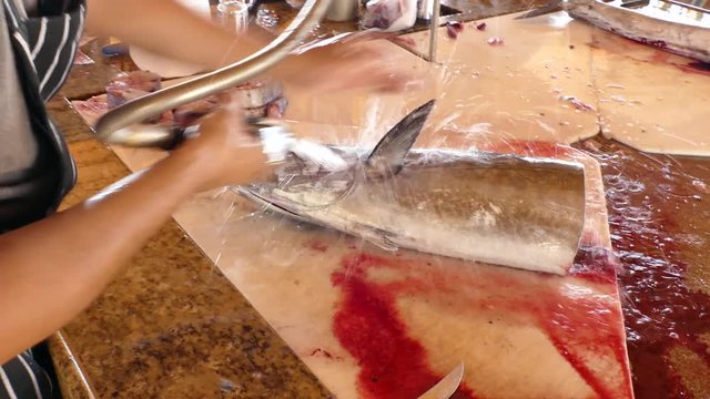 This video is about cleaning ono in fish market