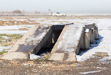 parking for the repair of cars in winter