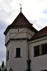 Fototapeta na wymiar Architecture from Konopiste castle and cloudy sky