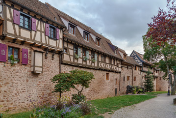 Fototapeta na wymiar Riquewihr city wall, Alsace, France