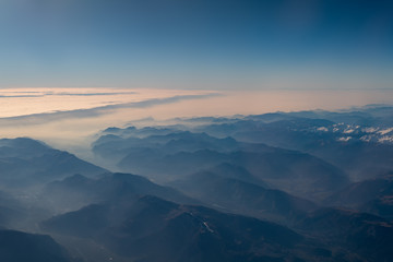 Obraz na płótnie Canvas Mountain view from airplane