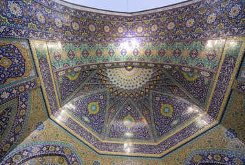 Naklejka premium Details of Fatima Masumeh Shrine in Qom city in Iran