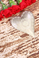 Serce i kwaity w dowód miłoścci © fotodrobik