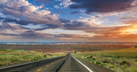Arizona sunset road - obrazy, fototapety, plakaty