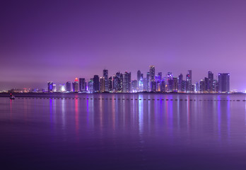 Fototapeta premium doha lights withe reflaction 