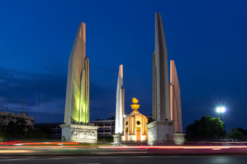 Night photo of Democracy Monument in Bangkok, Thailand - 132512950
