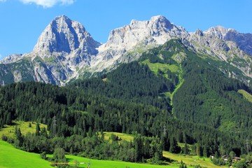 Blick von der Hochmaisalm auf Steinernes Meer