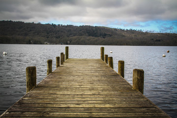 Fototapeta premium Beautiful view from the pier over the mountains