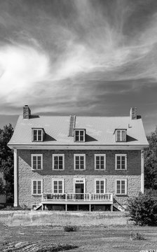 The house on the beach of St-Jean, &Icirc;le d'Orl&eacute;ans