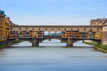 Ponte Vecchio in Florence aan de rivier de Arno