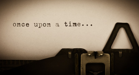 once upon a time...
geschrieben auf alter Schreibmaschine - obrazy, fototapety, plakaty