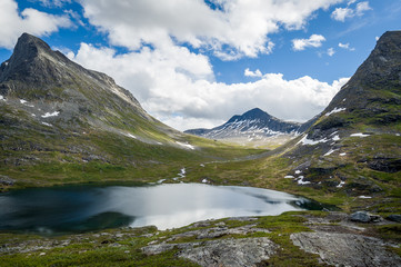 Naklejka na ściany i meble Mountain lake, Norway