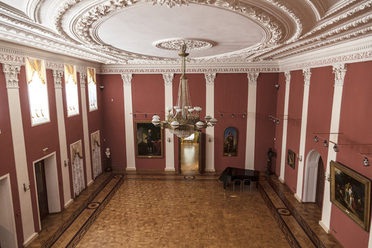Interior of The Governor house in Yaroslavl, Russia. Residence of Governor of Yaroslavl was built in 1820. Since 1970 in building is located the Art Museum