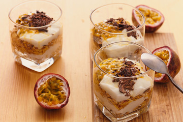 Passion fruit with musli