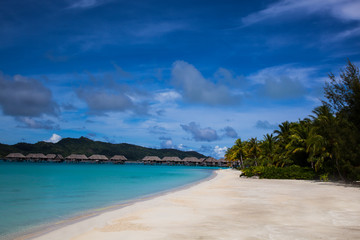 Fototapeta na wymiar Bora Bora Bungalows on the Beach
