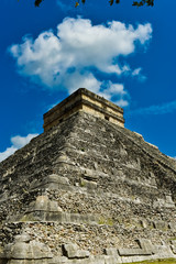 El Castillo (vertical)