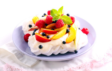 Mixed fruit and berry Pavlova,
