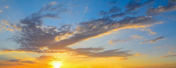 Fototapeta na wymiar colorful sky at sunset