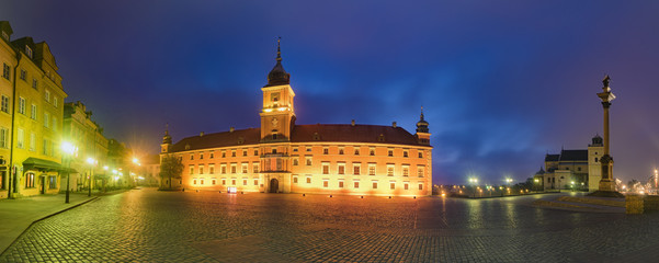 Naklejka na ściany i meble Old Town and Royal Castle in Warsaw, Poland,panorama