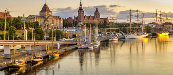 sailing ships at the wharf in Szczecin, Tall Ships Races 2015 - obrazy, fototapety, plakaty