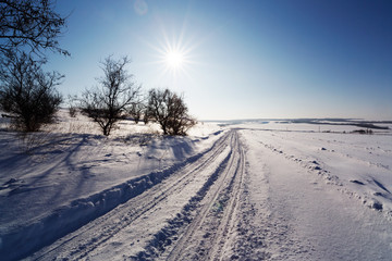 Fototapeta na wymiar Снег, завалы, зима