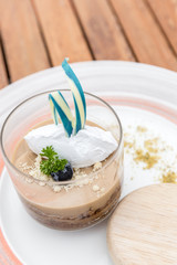 Dessert caramel Crumble custard