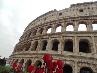 Fototapeta na wymiar Coliseo en invierno