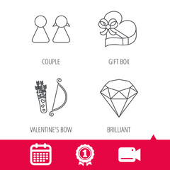 Achievement and video cam signs. Couple, brilliant and engagement gift box icons. Valentine amour arrows linear signs. Calendar icon. Vector
