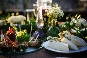 Wedding table setting in rustic style