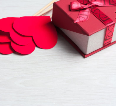 red hearts, gift box, free place