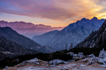Obraz na płótnie Canvas Sunset in the mountains