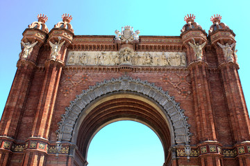 Fototapeta na wymiar Barcelone - Arc de Triomphe