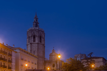 Fototapeta na wymiar Blue hour light in the historic center of Valencia, Spain