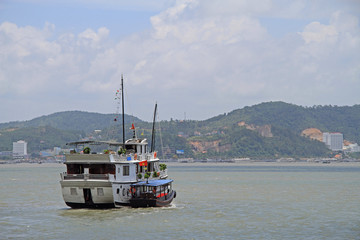 Fototapeta premium Ha long bay in Vietnam