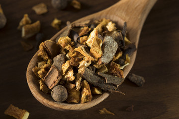 Raw Organic Dry Mulling Spices
