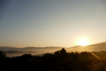 Sonnenaufgang und Nebelschwaden, Halkidiki