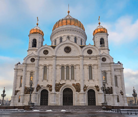 Fototapeta na wymiar Moscow Cathedral of Christ the Savior at winter sunrise, Russia.