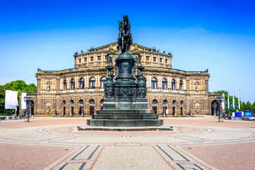 Fototapeta na wymiar Dresden, Germany - Semperoper, Saxony.