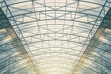 Structure of steel truss with plastic sheet roofs, for building