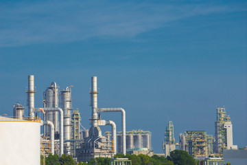 Fototapeta premium Oil refinery industrial plant with sky
