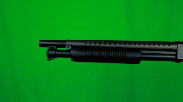 Shotgun Pull Out From Right With One Hand