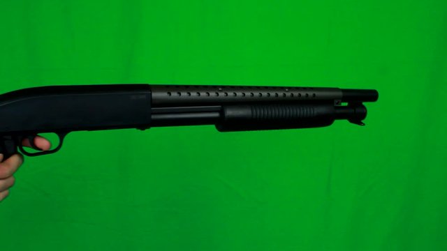 Shotgun Pull Out From Left With One Hand
