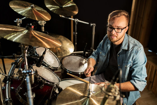 Drummer R Player Men Male Drummer Images – Browse 23,835 Stock Photos, Vectors, and Video ...