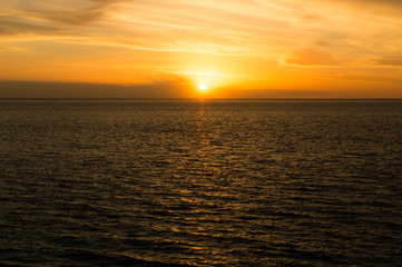Obraz premium Sunset at the Atlantic Ocean