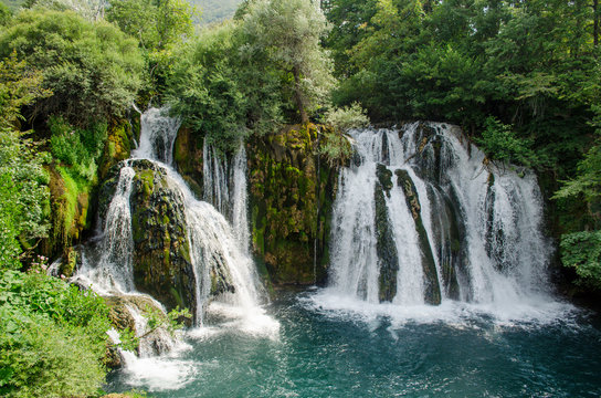Waterfalls of Una river in Martin Brod, National park Una - Bosnia and Herzegovina © AdnanV