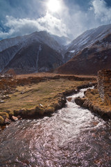Dolina Truso - Gruzja piekną jesienią. Truso valley - A beautiful autumn in Georgia. © rogozinski