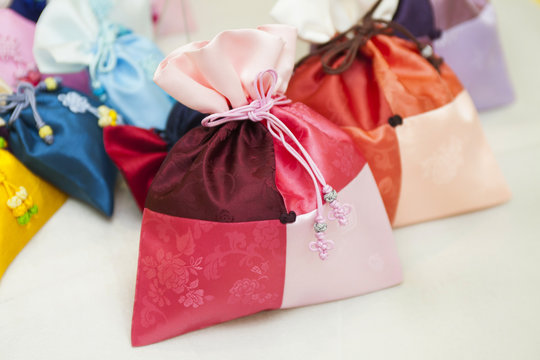 巾着袋 Photos Royalty Free Images Graphics Vectors Videos Adobe Stock 巾着袋 Photos Royalty Free Images Graphics Vectors Videos Adobe Stock